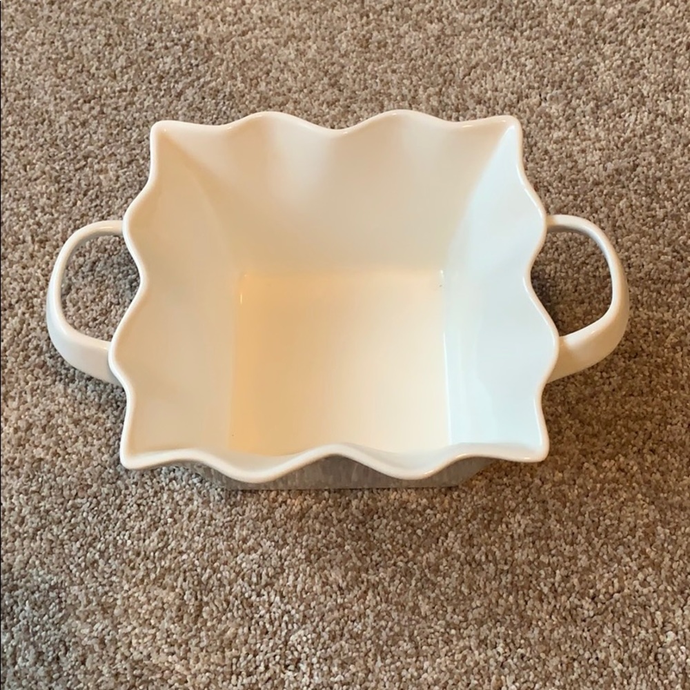 Serving bowl
